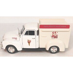 1953 Chevy 3100 IceCream Truck Signature 1:32 Scale Hood Doors Open White